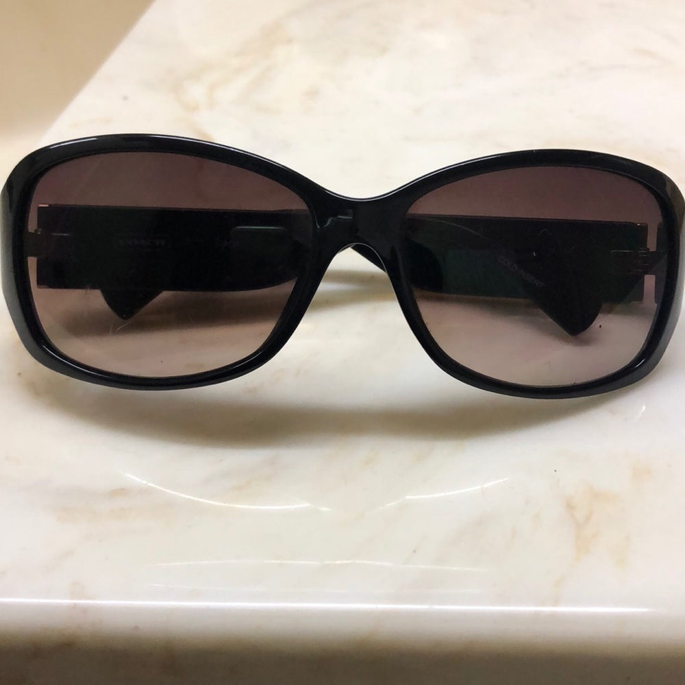 Coach sunglasses (authentic)